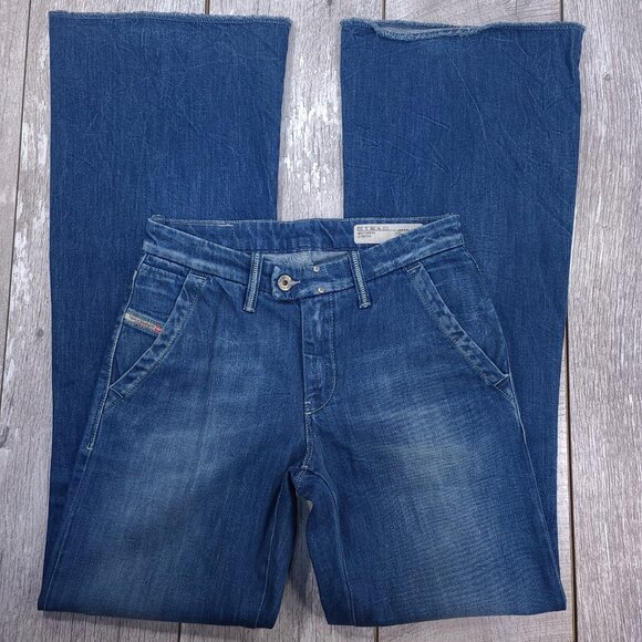 Diesel Jeans Womens 26x34 Flairlegg Mid Rise Wide Boot Flare Blue Denim Pants - Picture 4 of 10